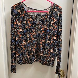American Eagle Floral Long Sleeve